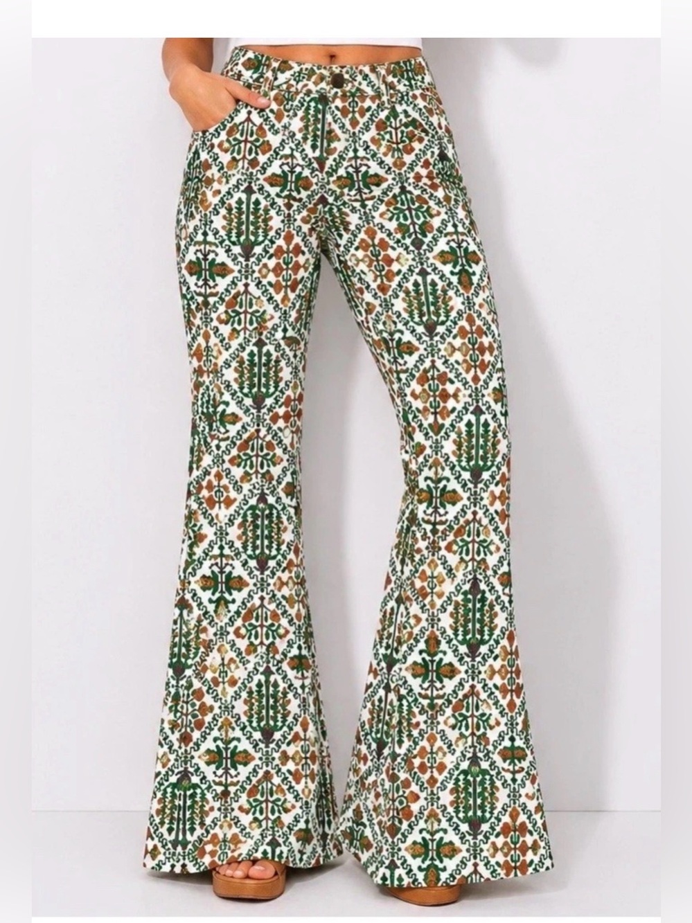 Wrangler High Rise Fierce Flare Jeans Vintage Garden Southwestern Floral Sz 8x32